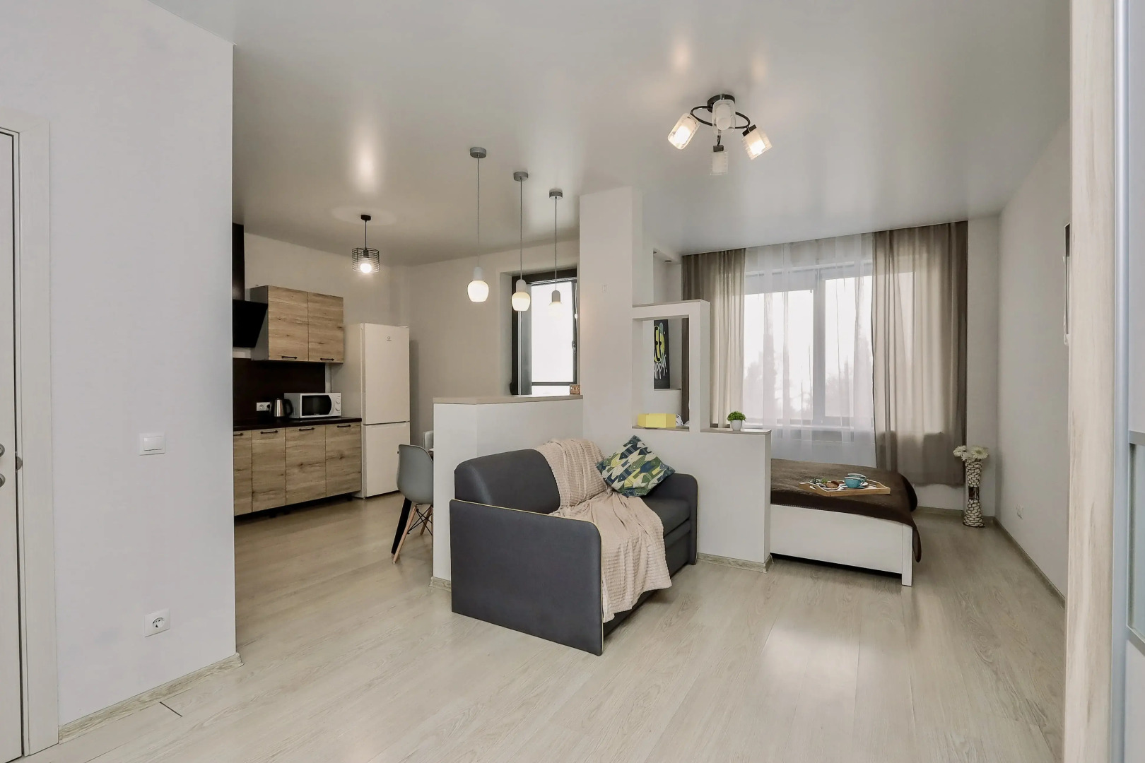 Апартаменты в ЖK Kолизeй c видом нa пруд.