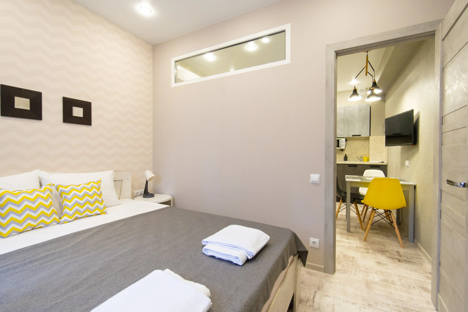 Апартаменты Море Апартаментов на Эстонской 37-5