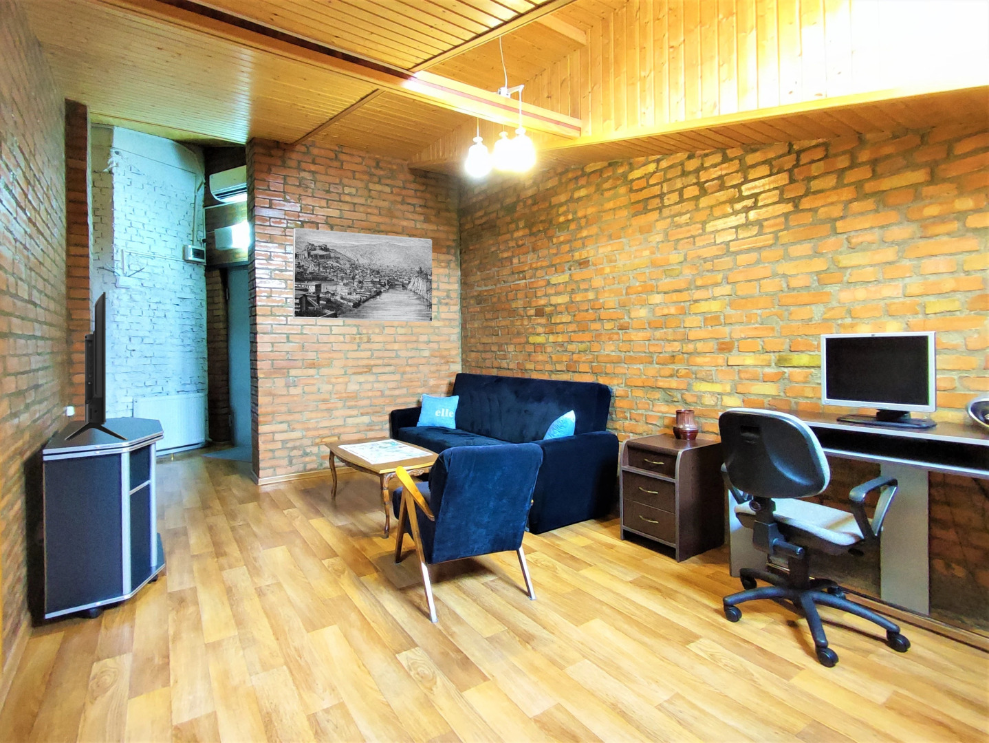 Апартаменты в Центре Тбилиси