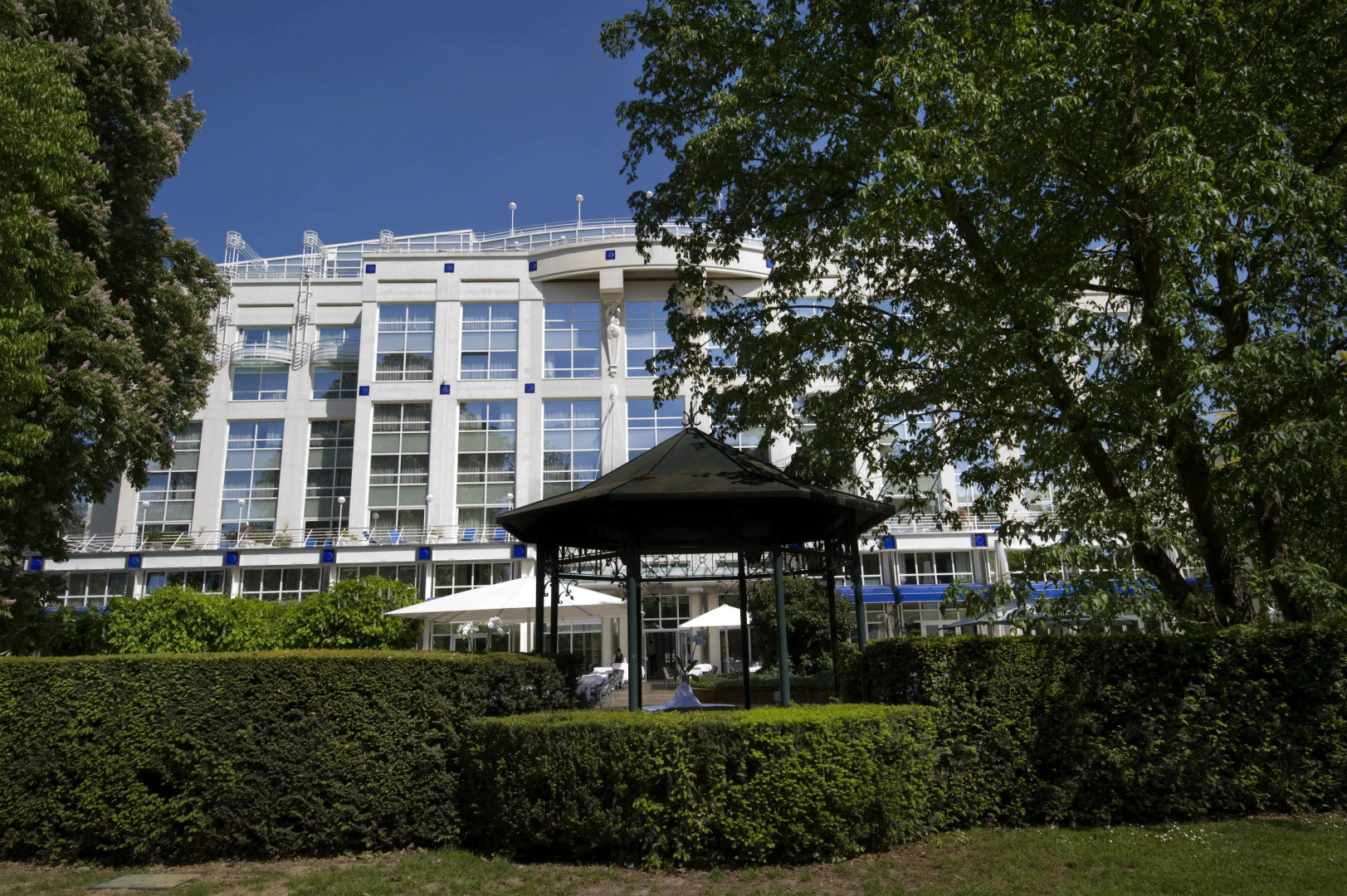 Отель Vichy Spa Hôtel Les Célestins