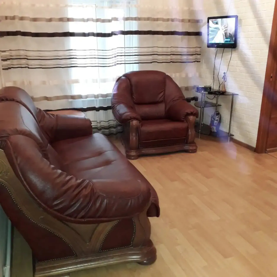 Частный дом в центре города у моря с садиком + мангал, парковка