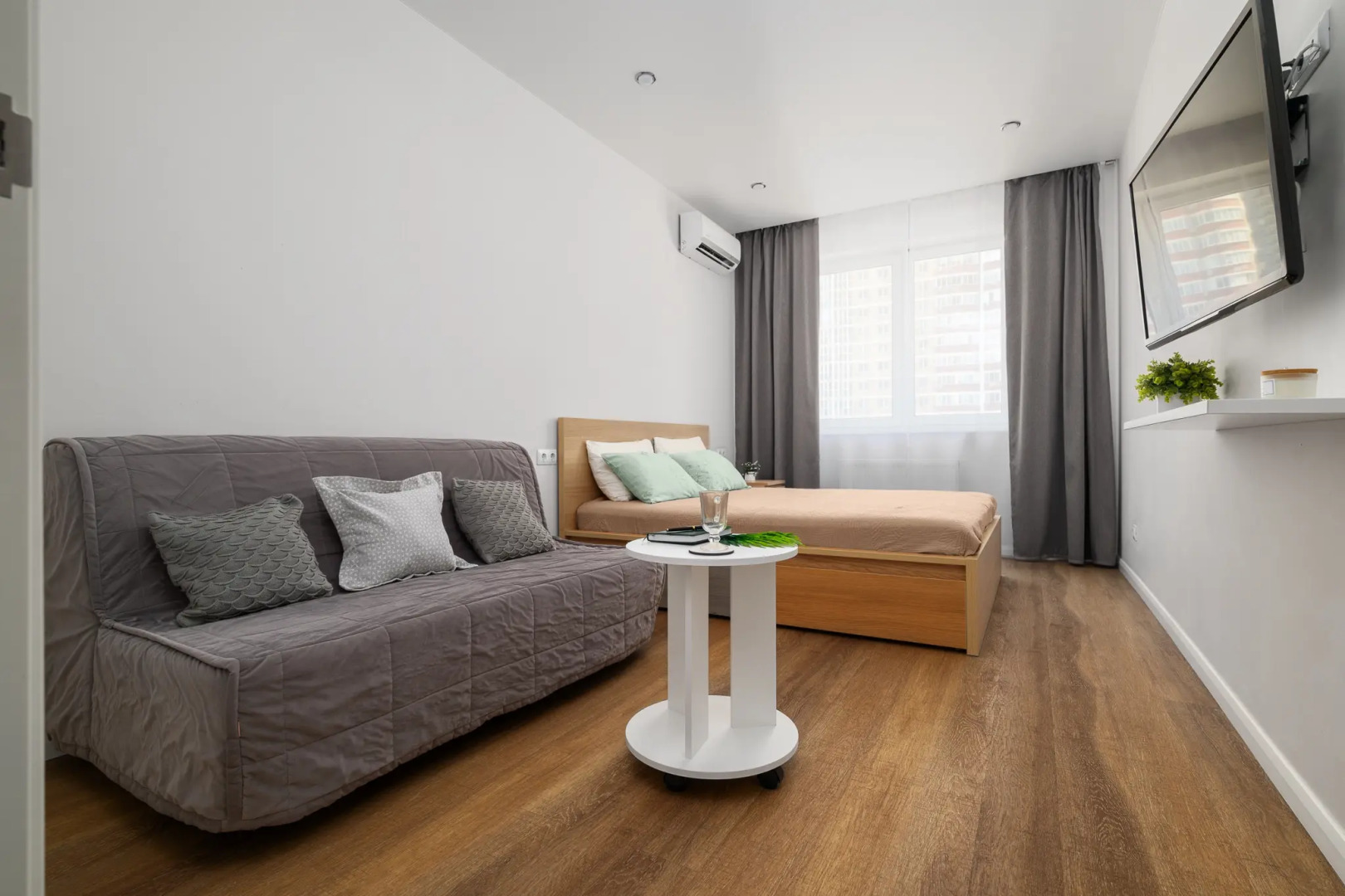 Квартира на Евгении Жигуленко 13/2