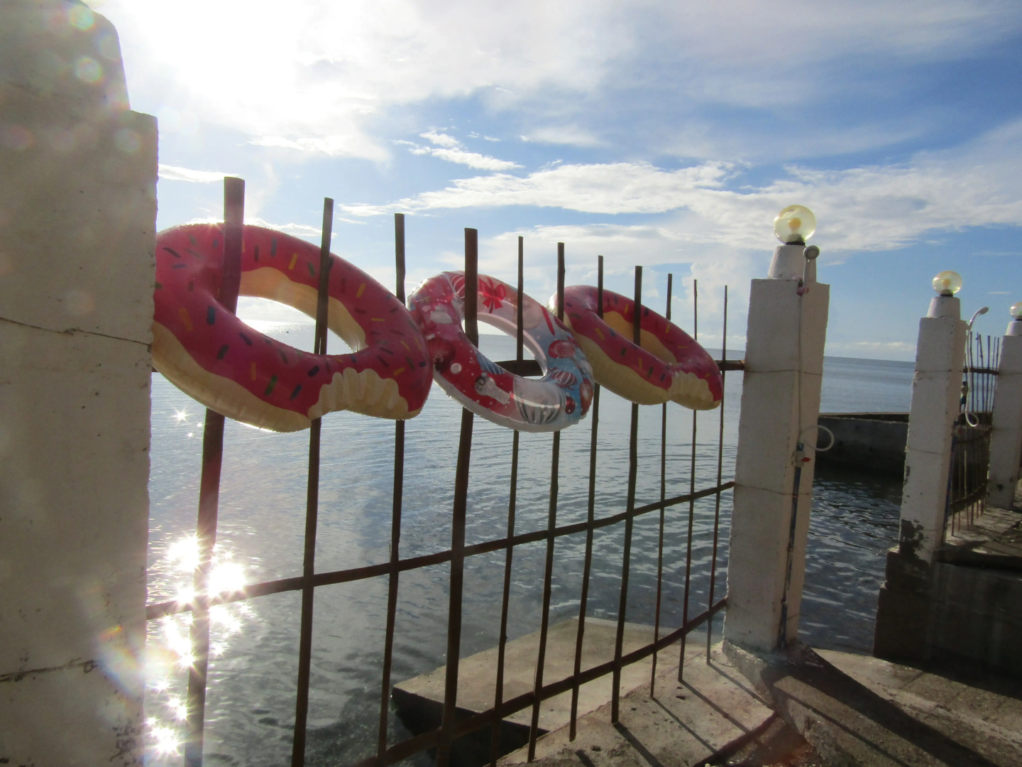 Бунгало Bamboo village on the beach