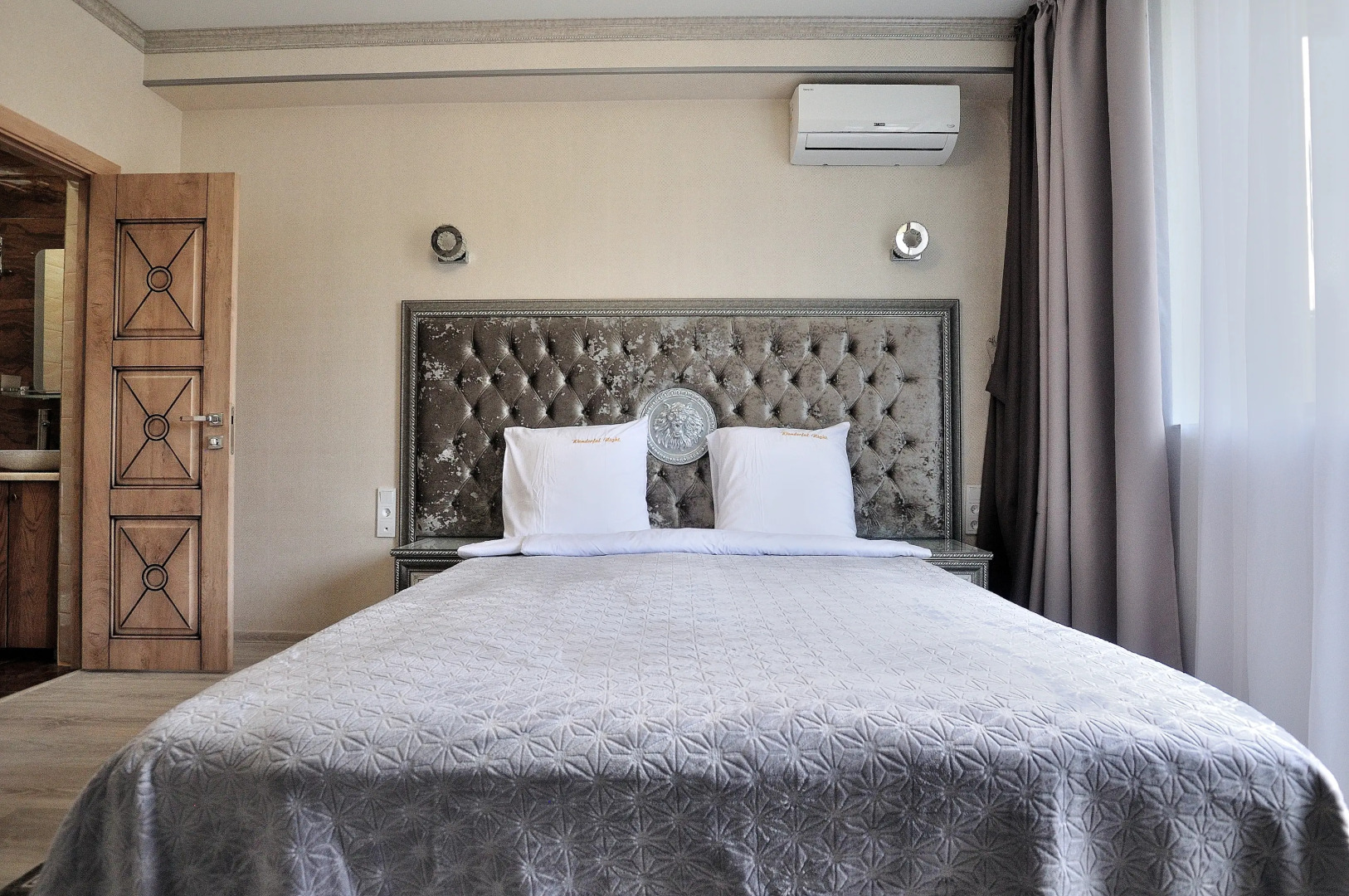 Апартаменты Капри Хаус Ленина 219/4 (1)