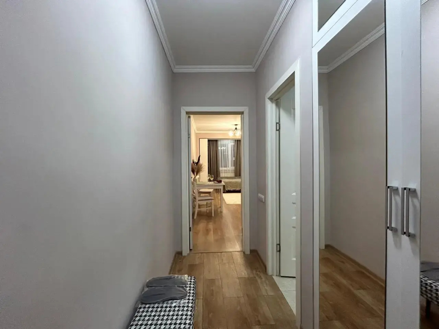 Апартаменты Нежная и уютная студия Кашемир в сердце города