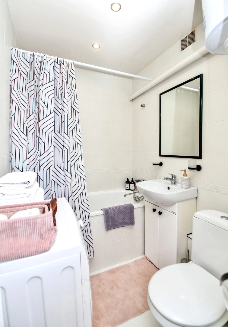 Апартаменты ApartMari В центре у озера