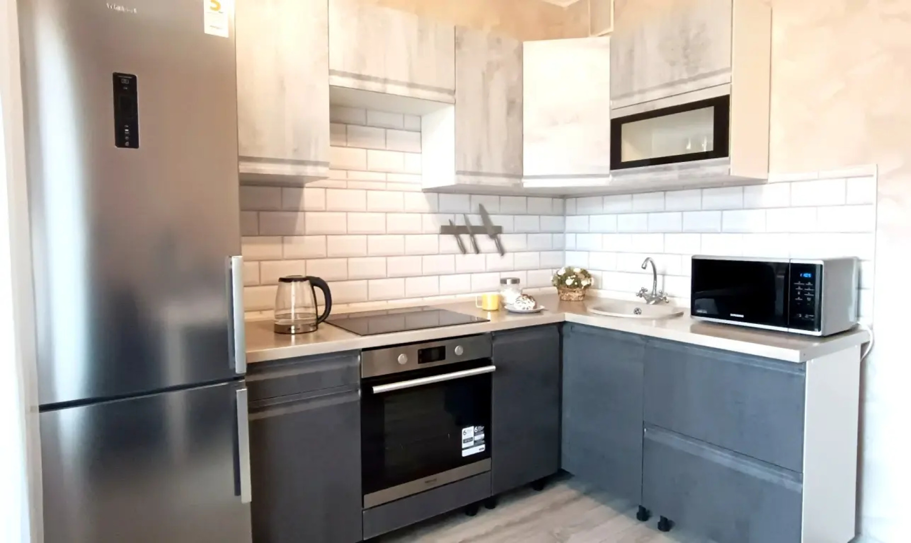 Апартаменты Aura сети DeNewHome в центре Левого берега