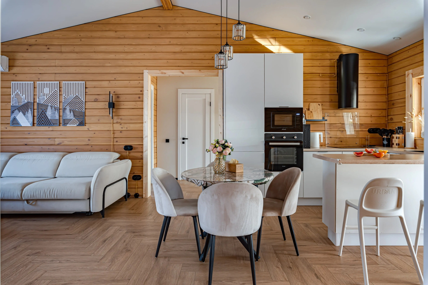 Частный Дом Просторный от Sheluha House