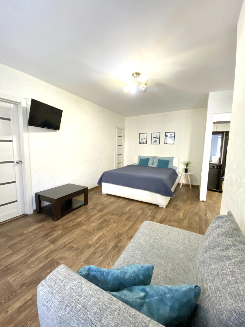 Апартаменты Уютная 2х-комнатная квартира в центре гоpода рядом с набережной