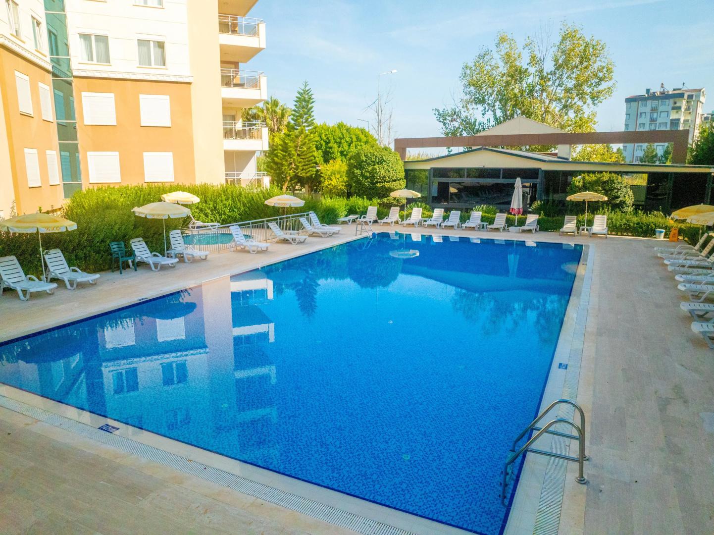 Apartments River Park Residence Lara
