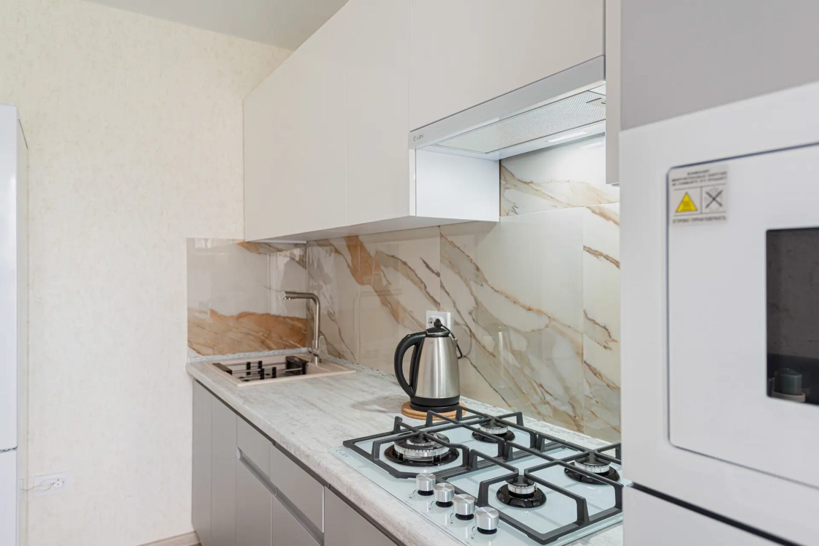 Квартира 1-к в новом мкр. на Новогородской 15 от RentAp, 4 сп.места