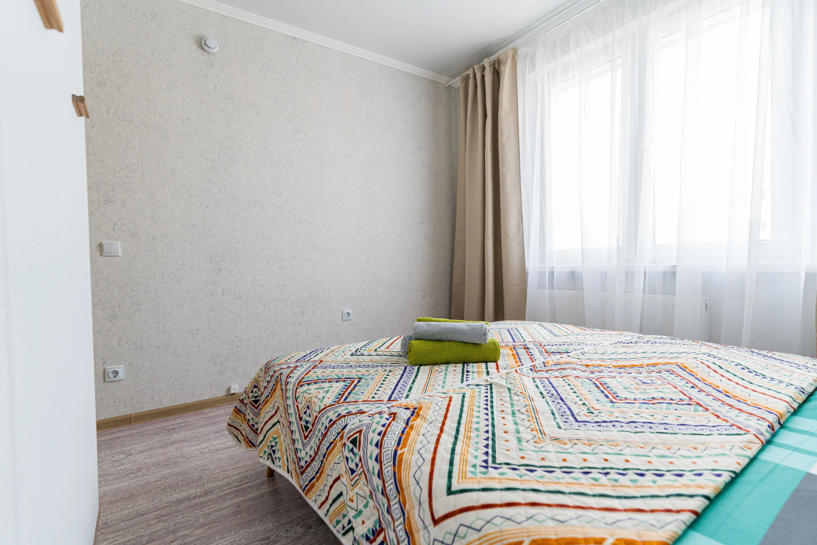 Апартаменты Светлые Недалеко от Моря от LetoApart