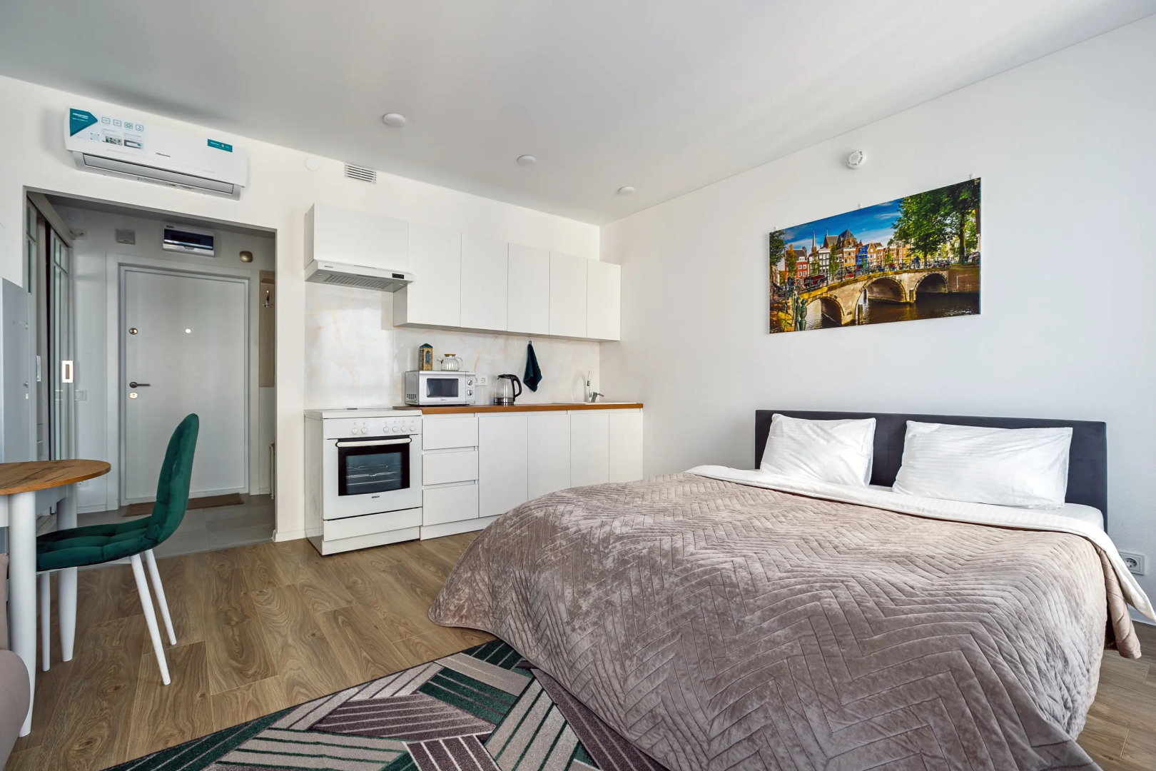 Апартаменты #1 Superior Studio for 2+2 by Lo Apartments