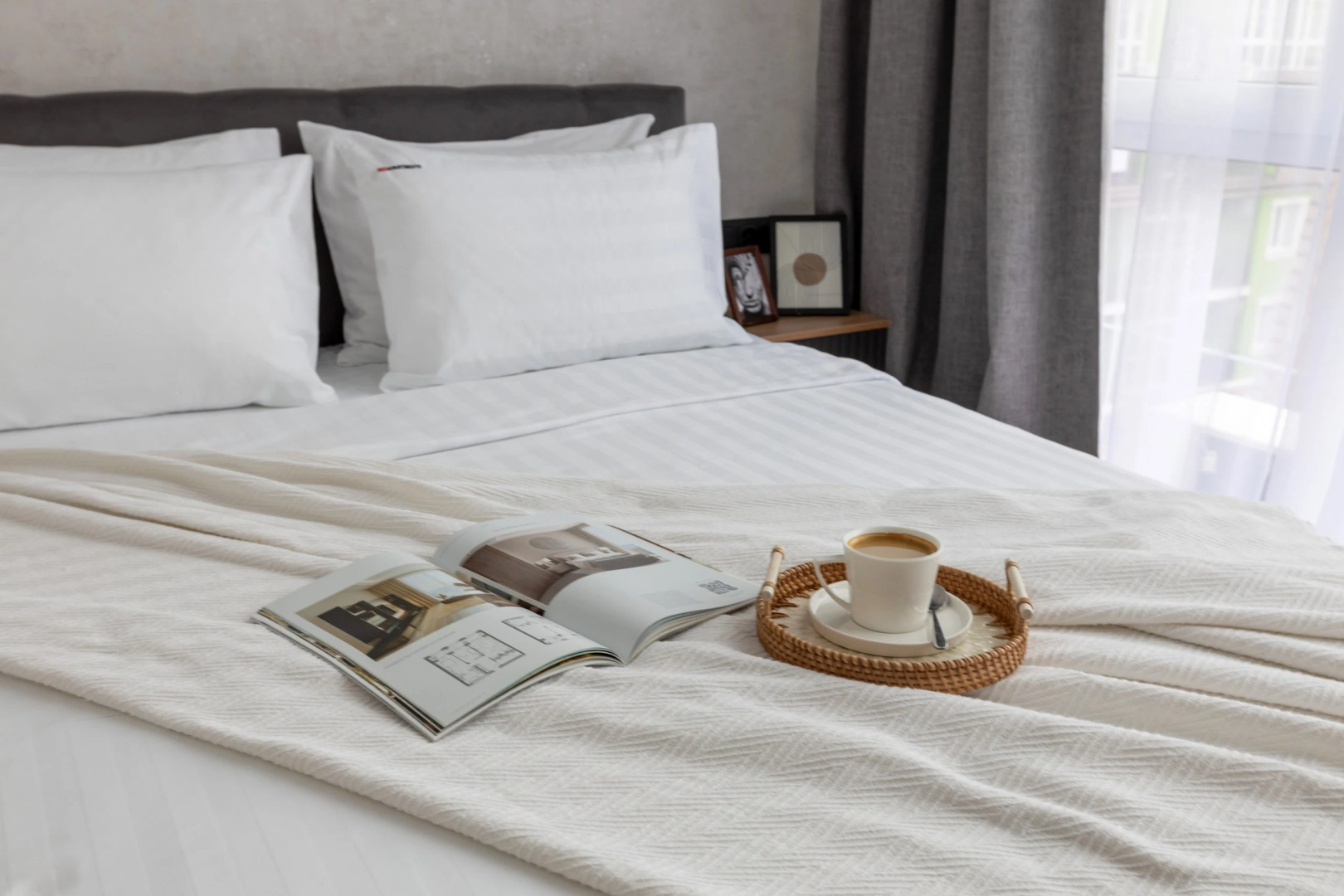 Апартаменты Red Apartments Арт Лайт Адриан