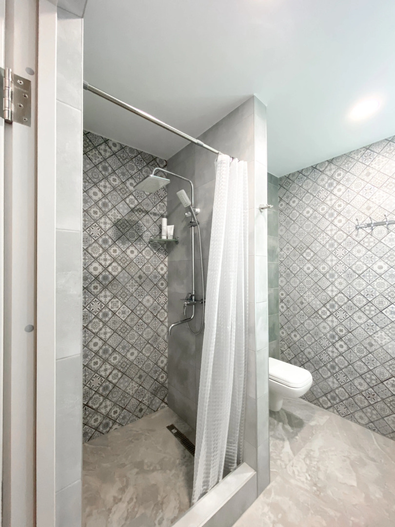 Апартаменты-студия 30 кв.м. с кроватью и балконом, с 3 по 6 этаж