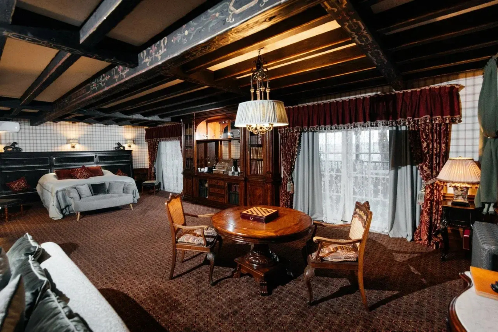 Отель Сенешаль