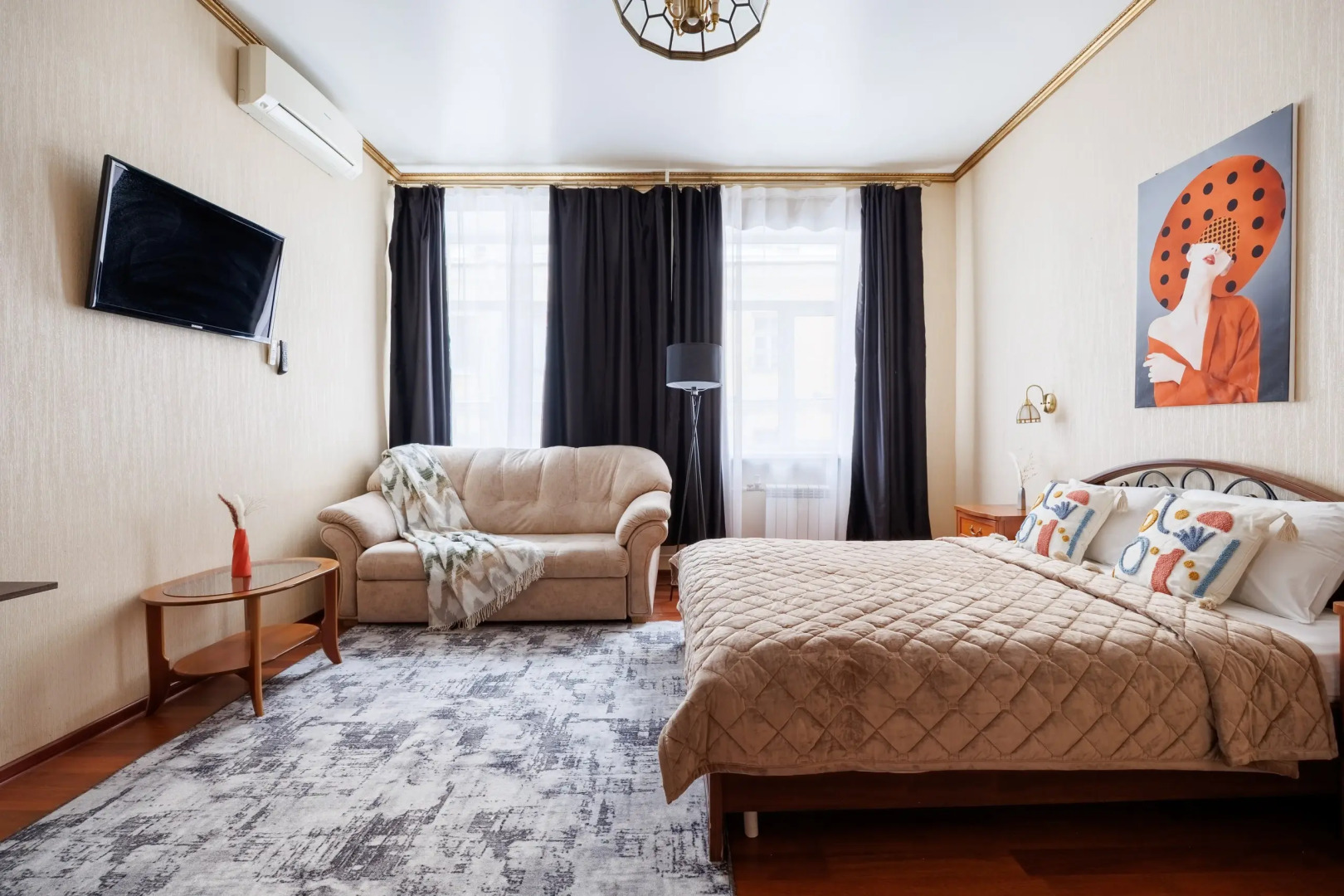 Апартаменты 2 спальни у Казанского собора 8 гостей