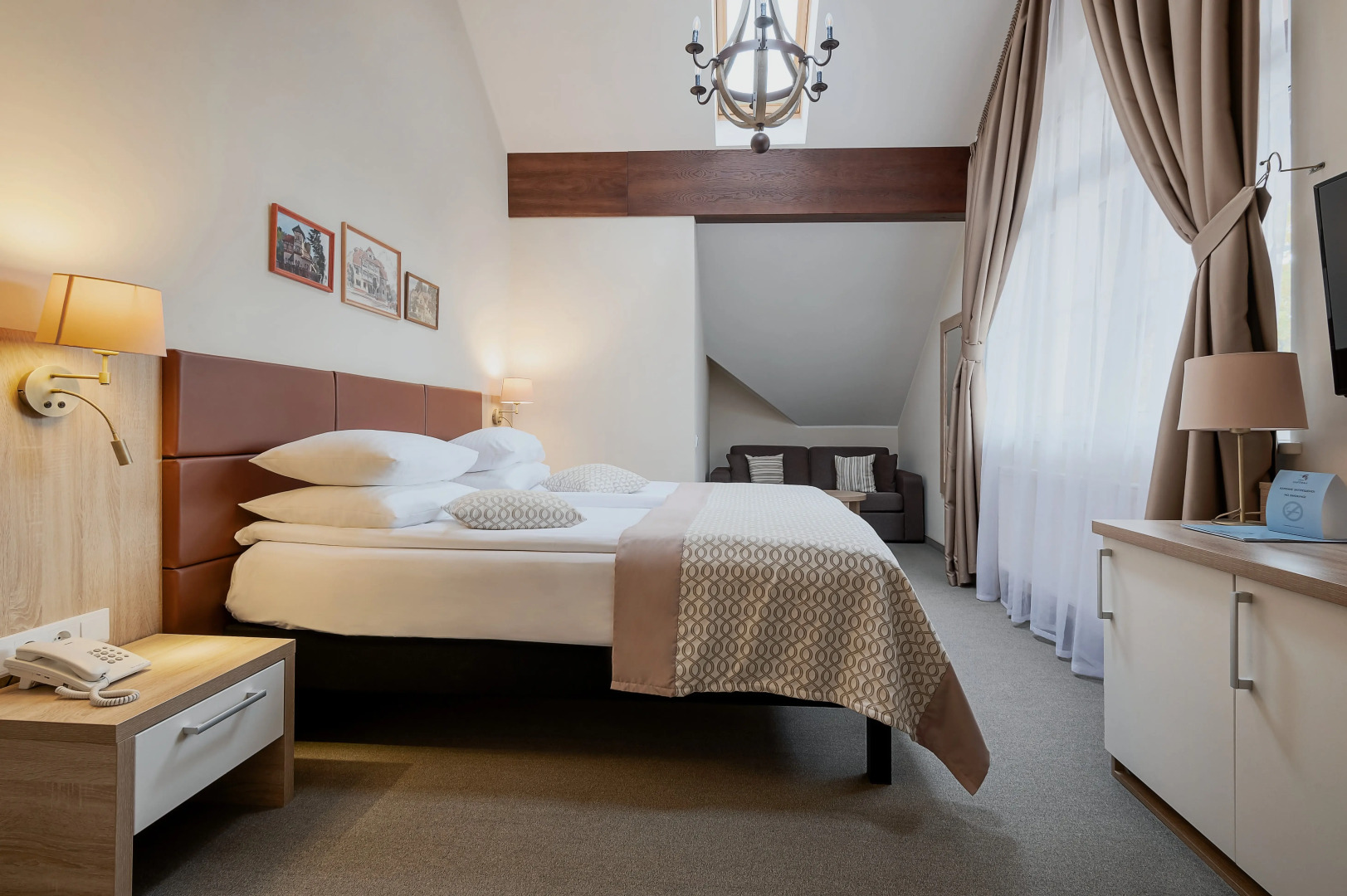 Отель Хартман