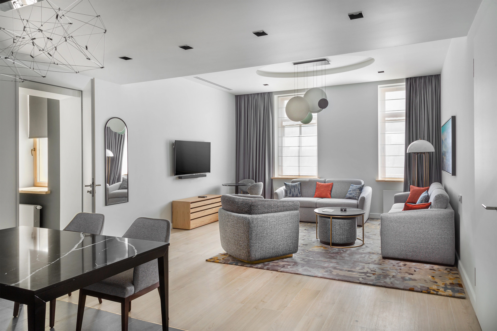 The Basilian Minsk hotel, Curio Collection by Hilton