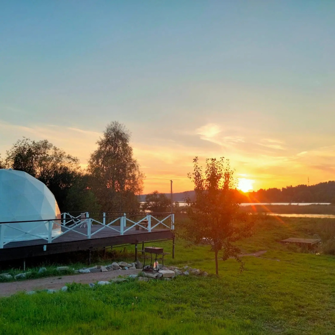 Частный дом на берегу Ладожского озера