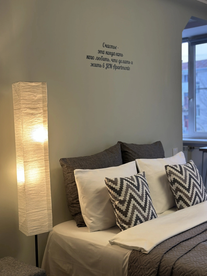 Апартаменты J&N Apartments Трёхместная студия с балконом в центре города Московский 16