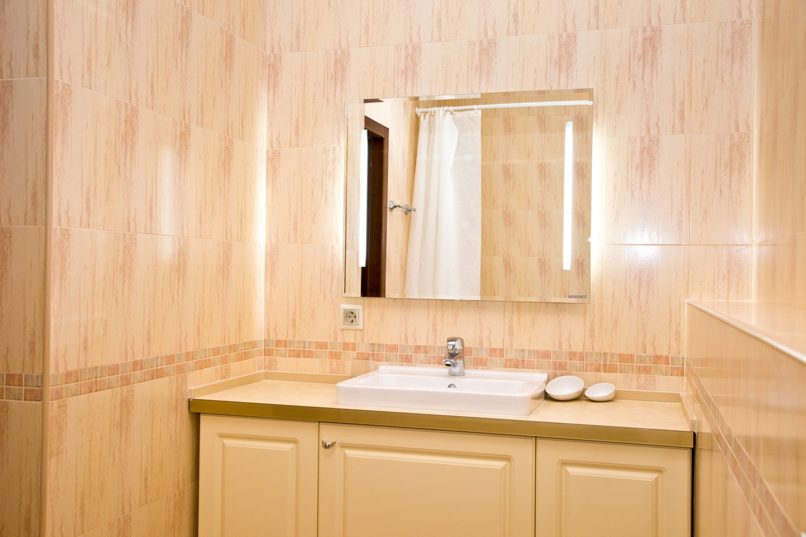 Отель Эльбузд