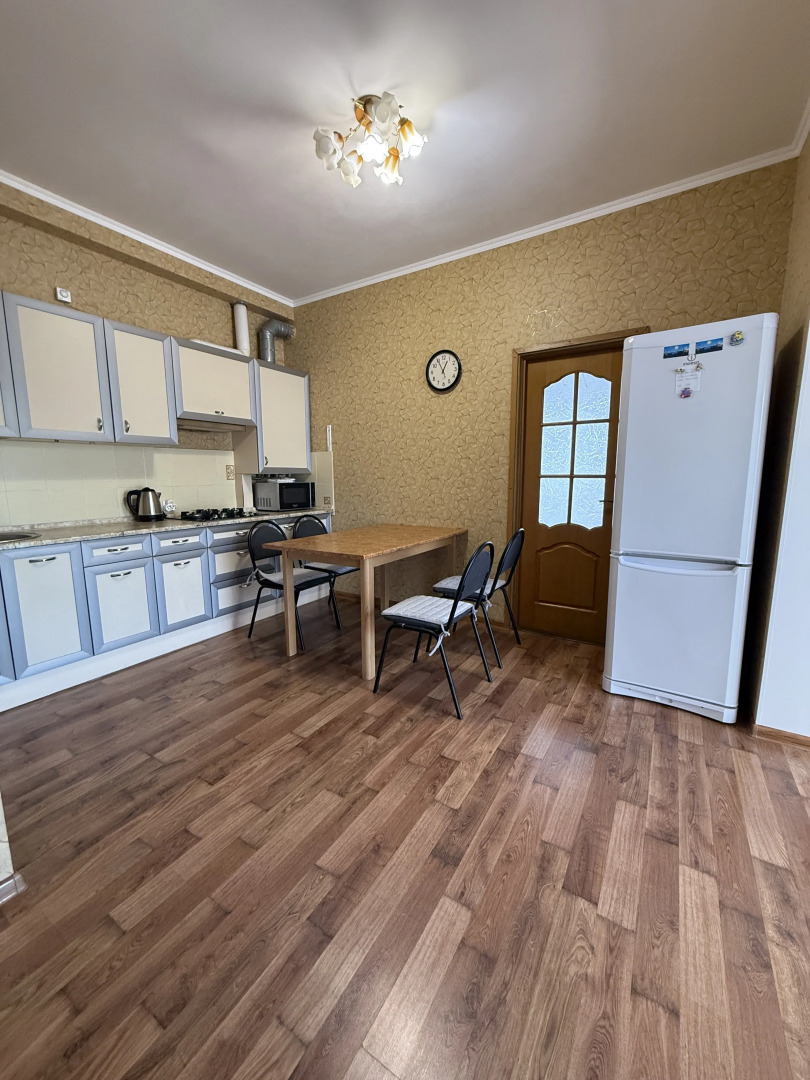 Квартира Видовая двухкомнатная Люкс с балконами на Набережной Ялты