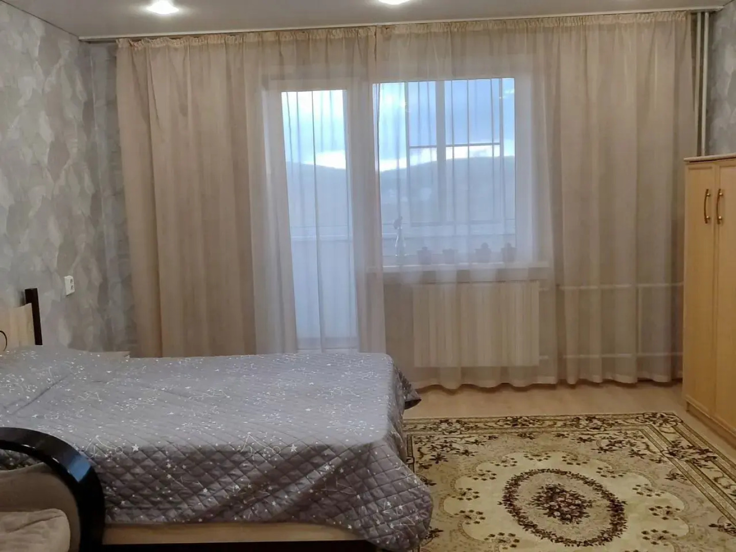 Квартира на Богдана Хмельницкого 28