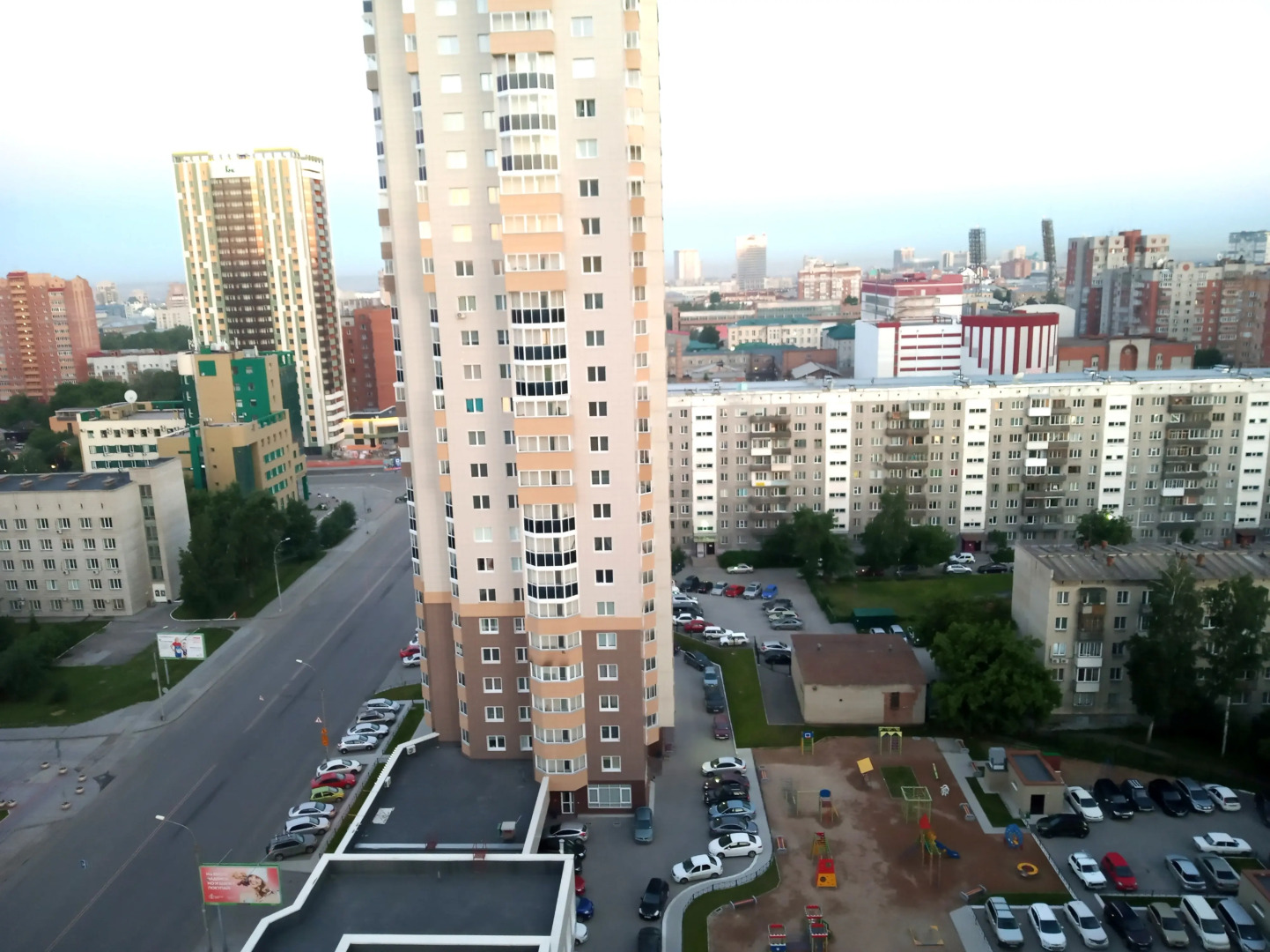 Апартаменты Фрунзе 49 этаж 17