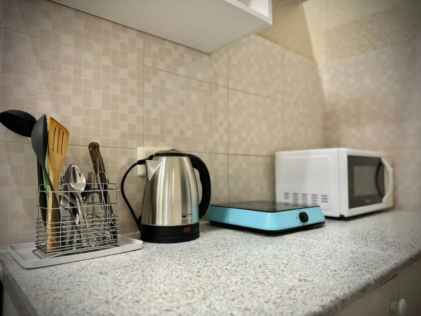 Олимпийский бульвар с видом на город