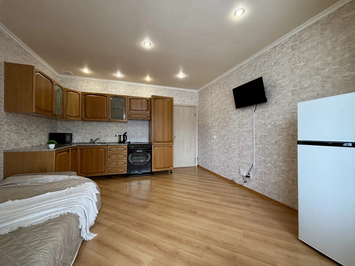 Квартира Евро 2-ком Физкультурная 12-34 КакДома в Сахалине