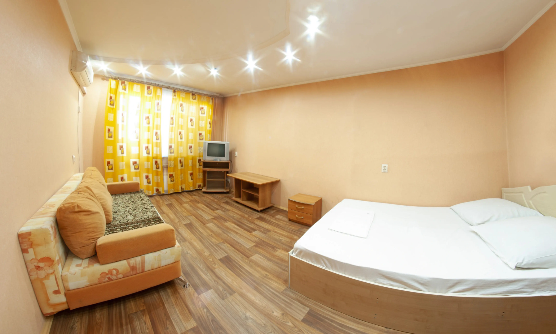 Апартаменты на Мельничной 24 - 42