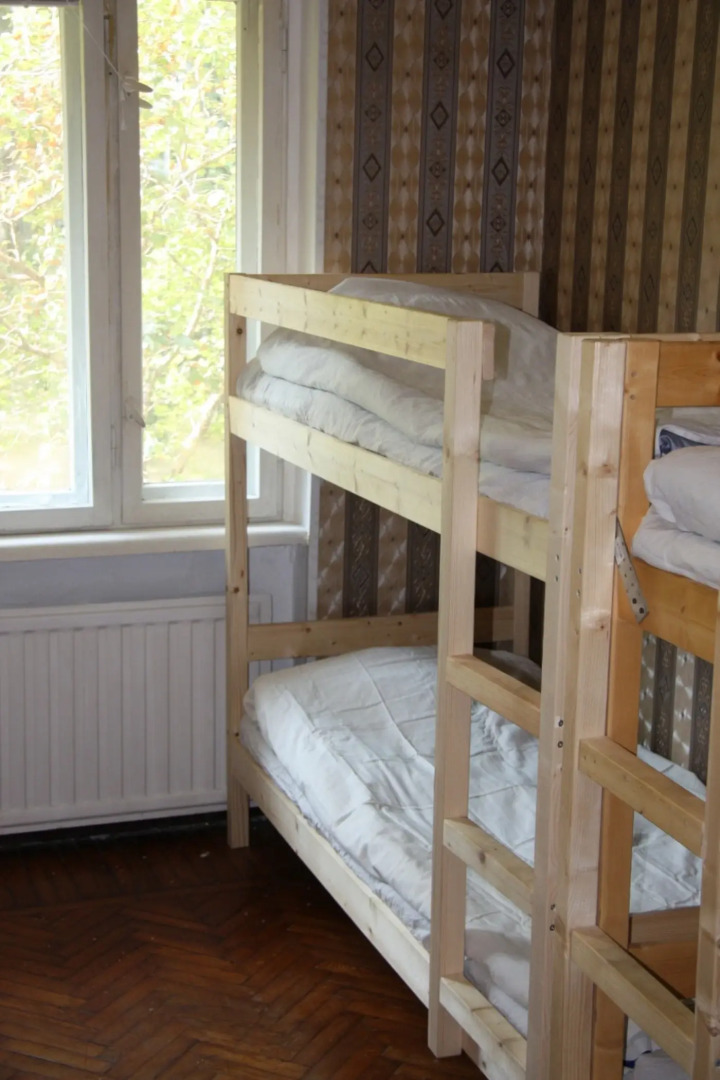 Жилые помещения на Есенина