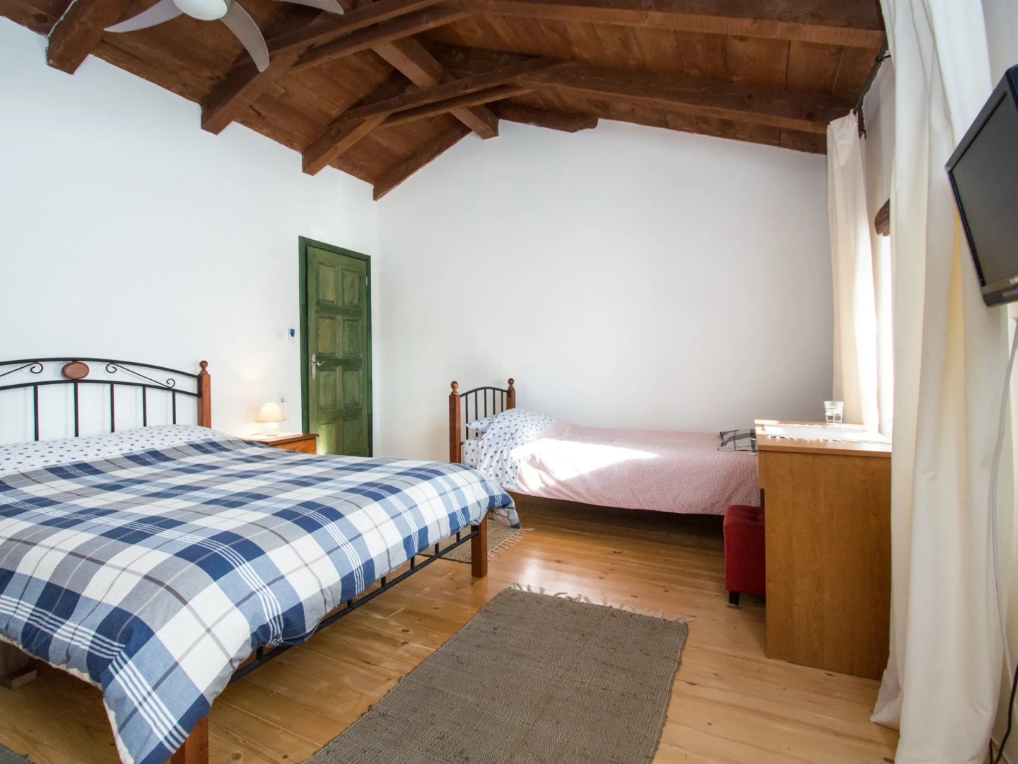 Вилла Lovely Stone with Private Garden and Terrace