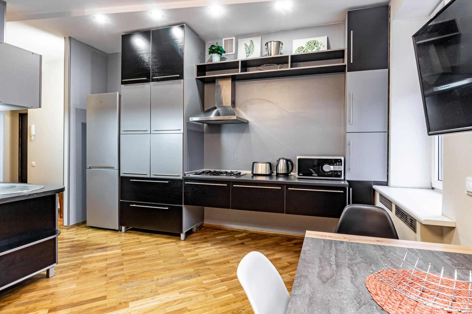 Апартаменты Nice apartment near Victory Square metro station