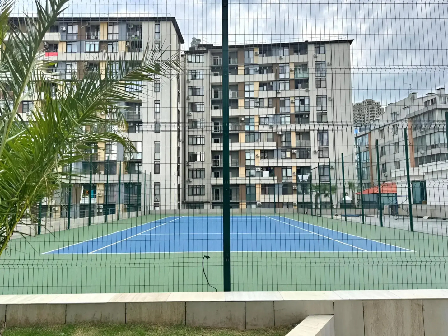 Квартира с бассейном на территории МореСолнцеАпарт