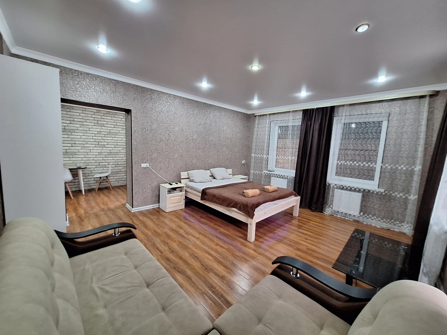 Апартаменты Brown Room от Rooms Apartment