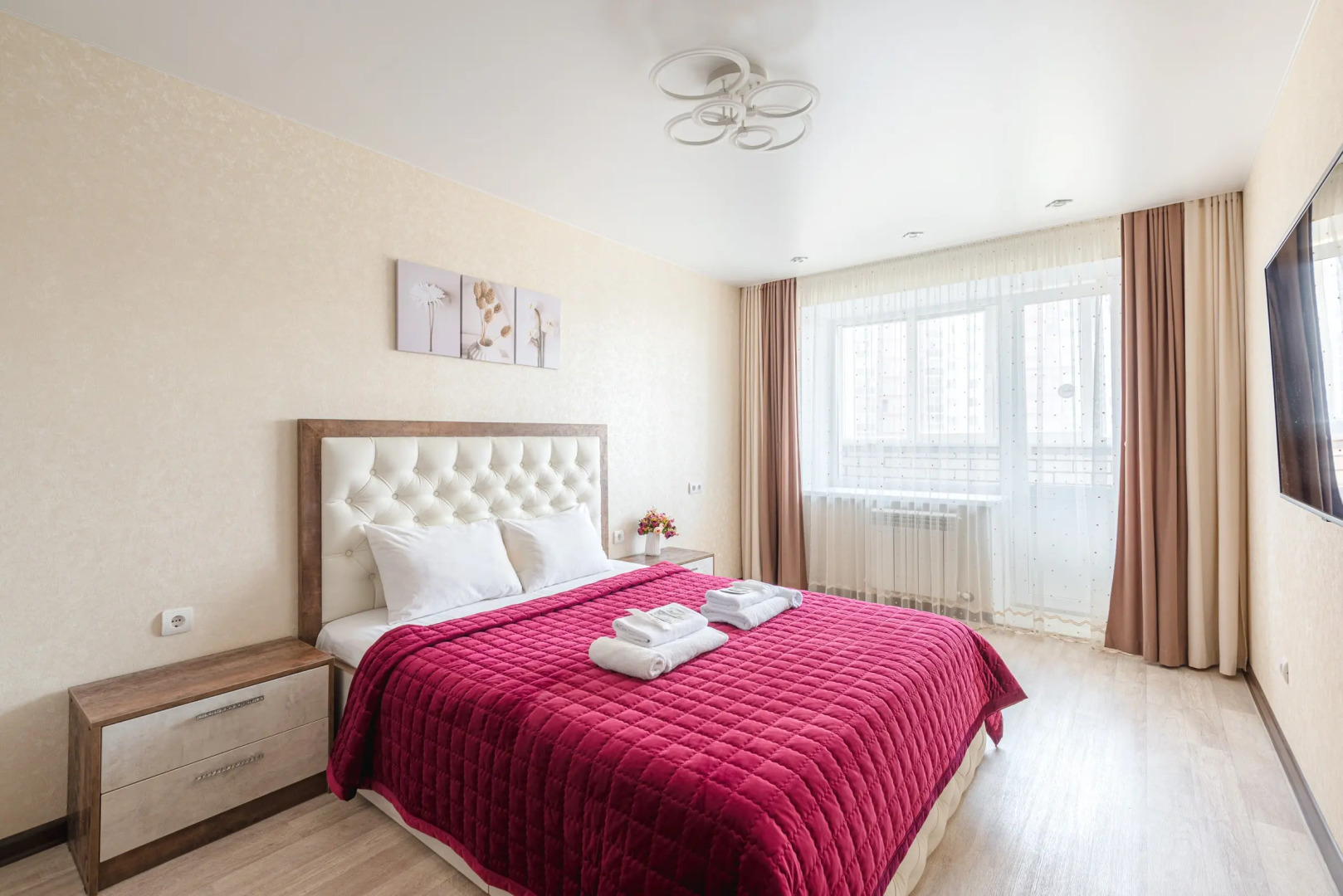 Квартира 2-к в центре на О.Волкова 3 от RentAp, 6 сп.мест