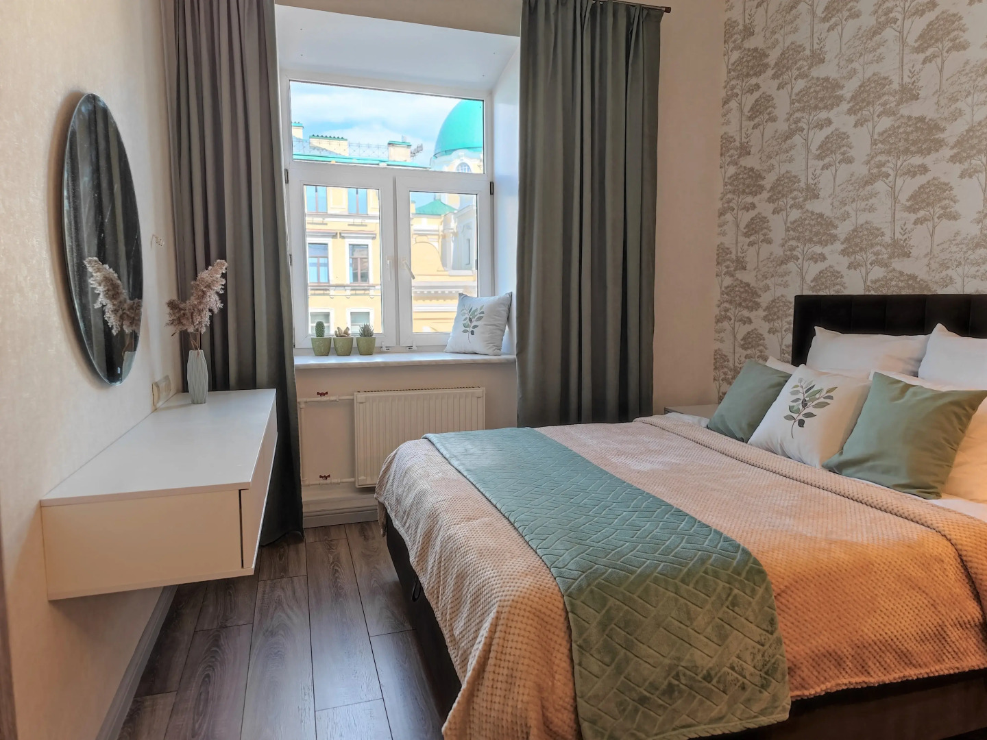 Квартира видовая в Золотом треугольнике Петербурга