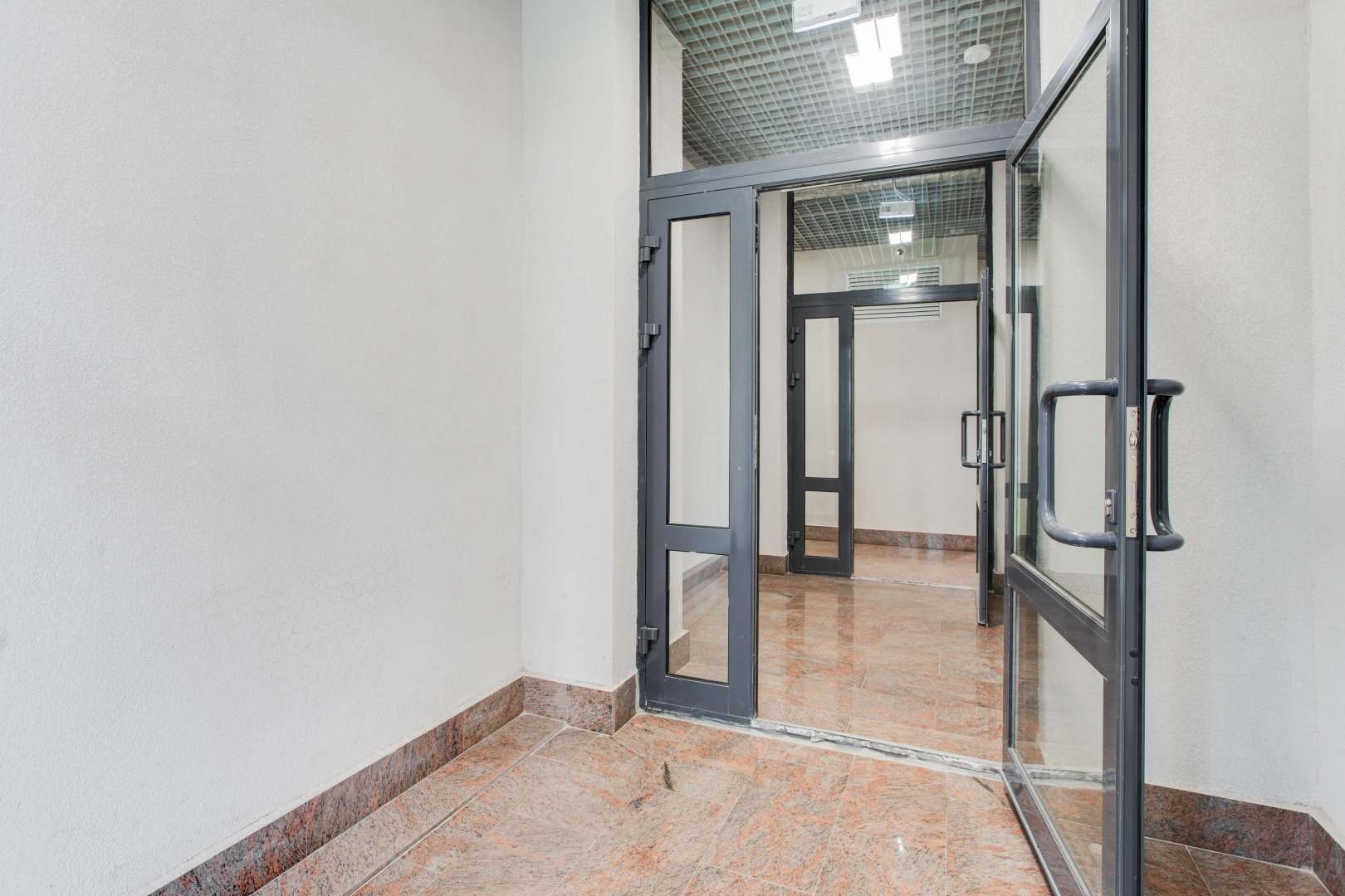 Апартаменты на Эйнштейна 3