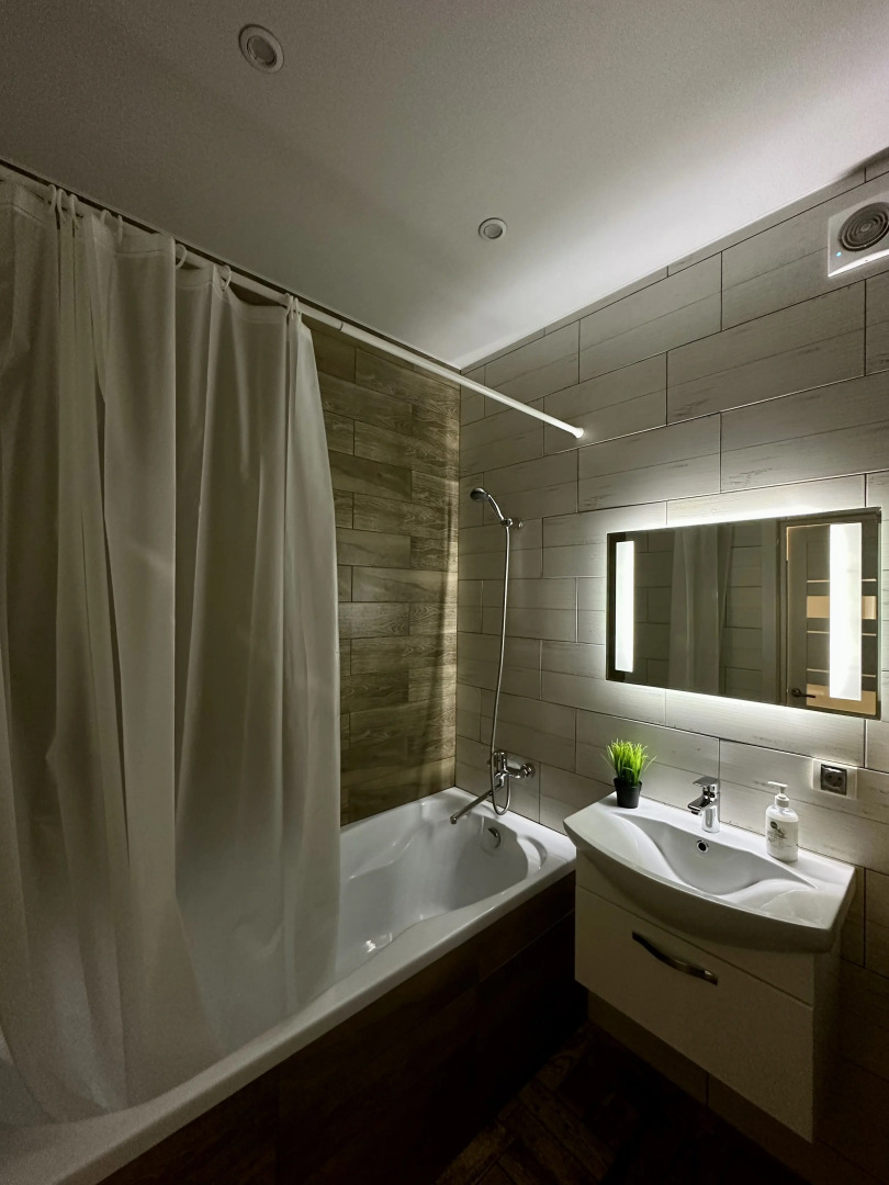 Квартира на Сиреневом бульваре 14