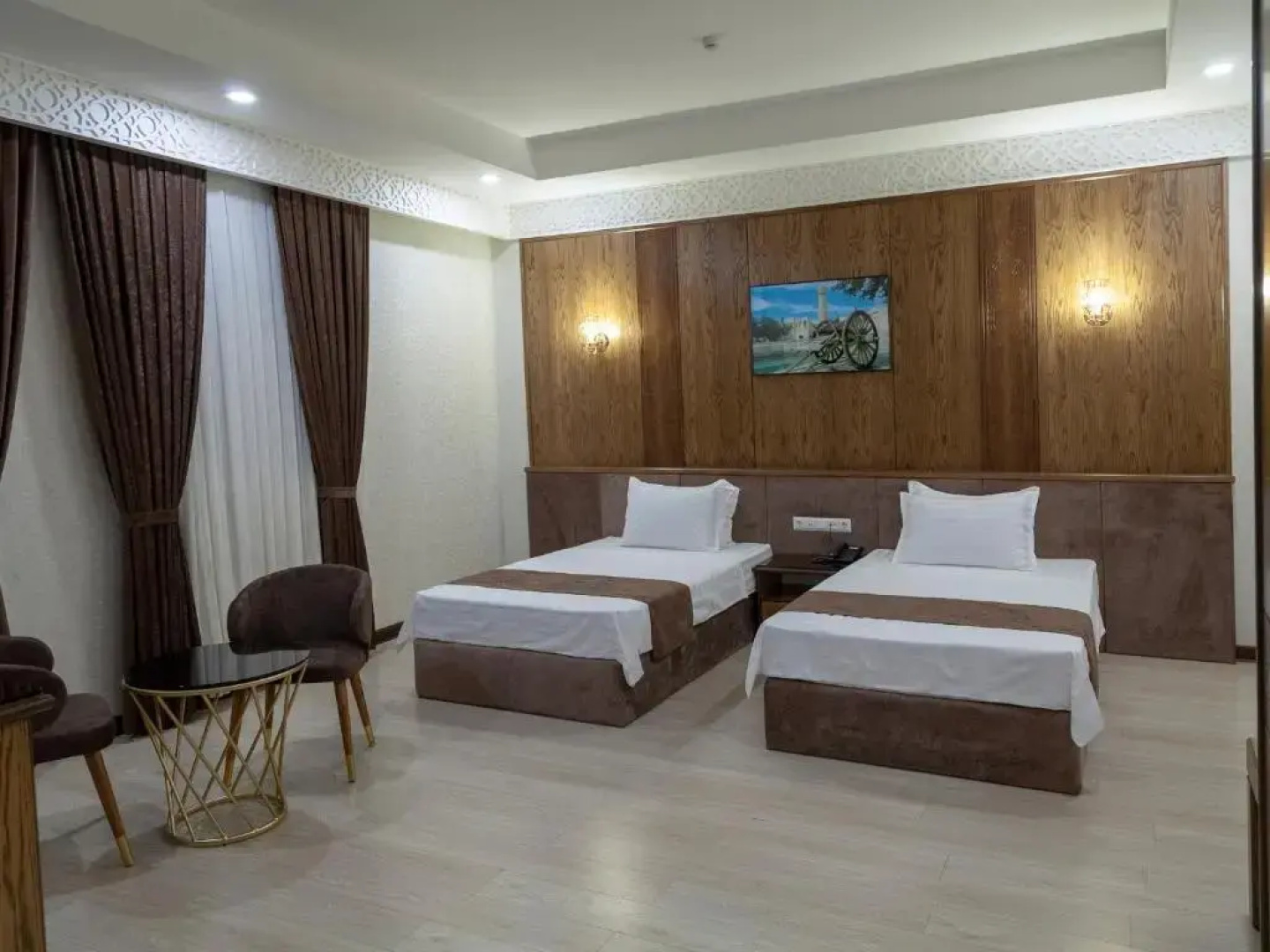 Отель Paradise Plaza Luxury