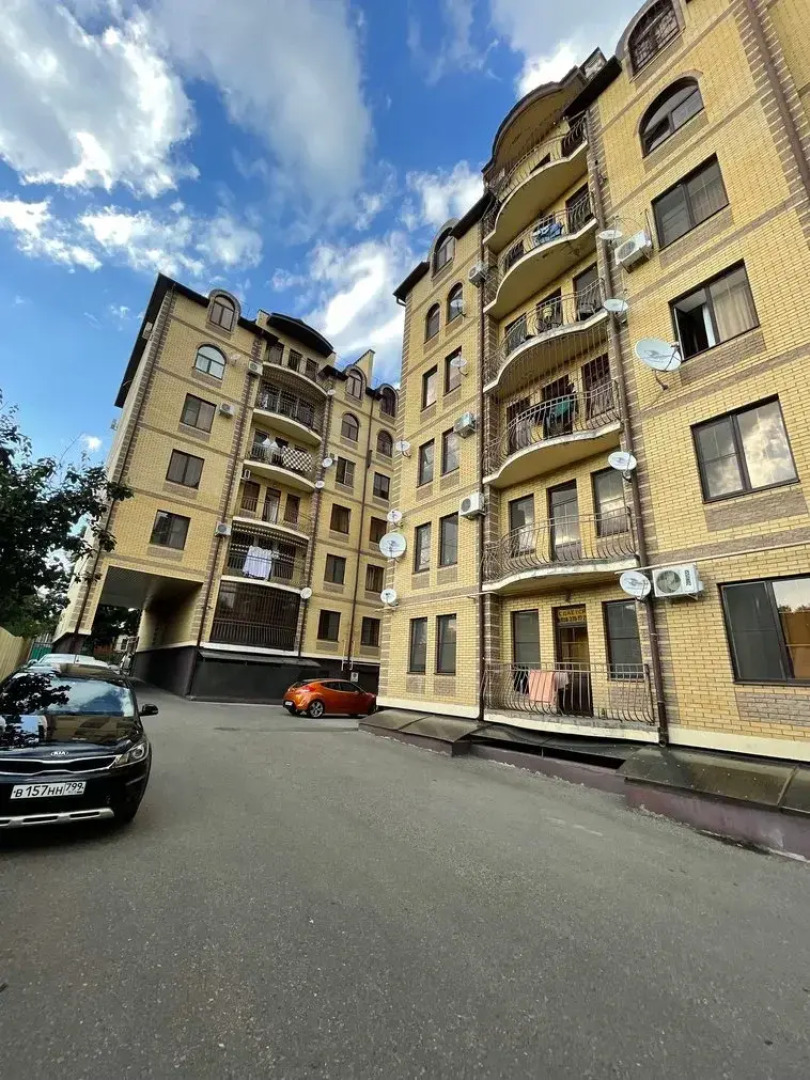 Квартира в элитном доме в городе Ессентуки