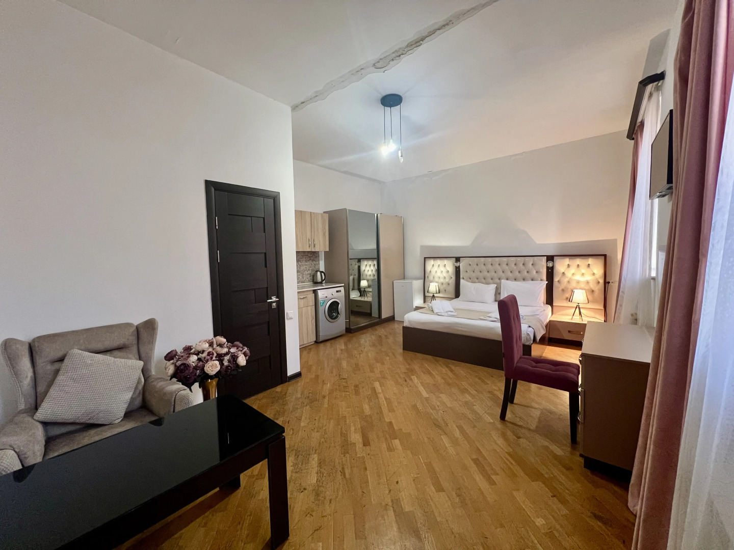 Отель Castle Family