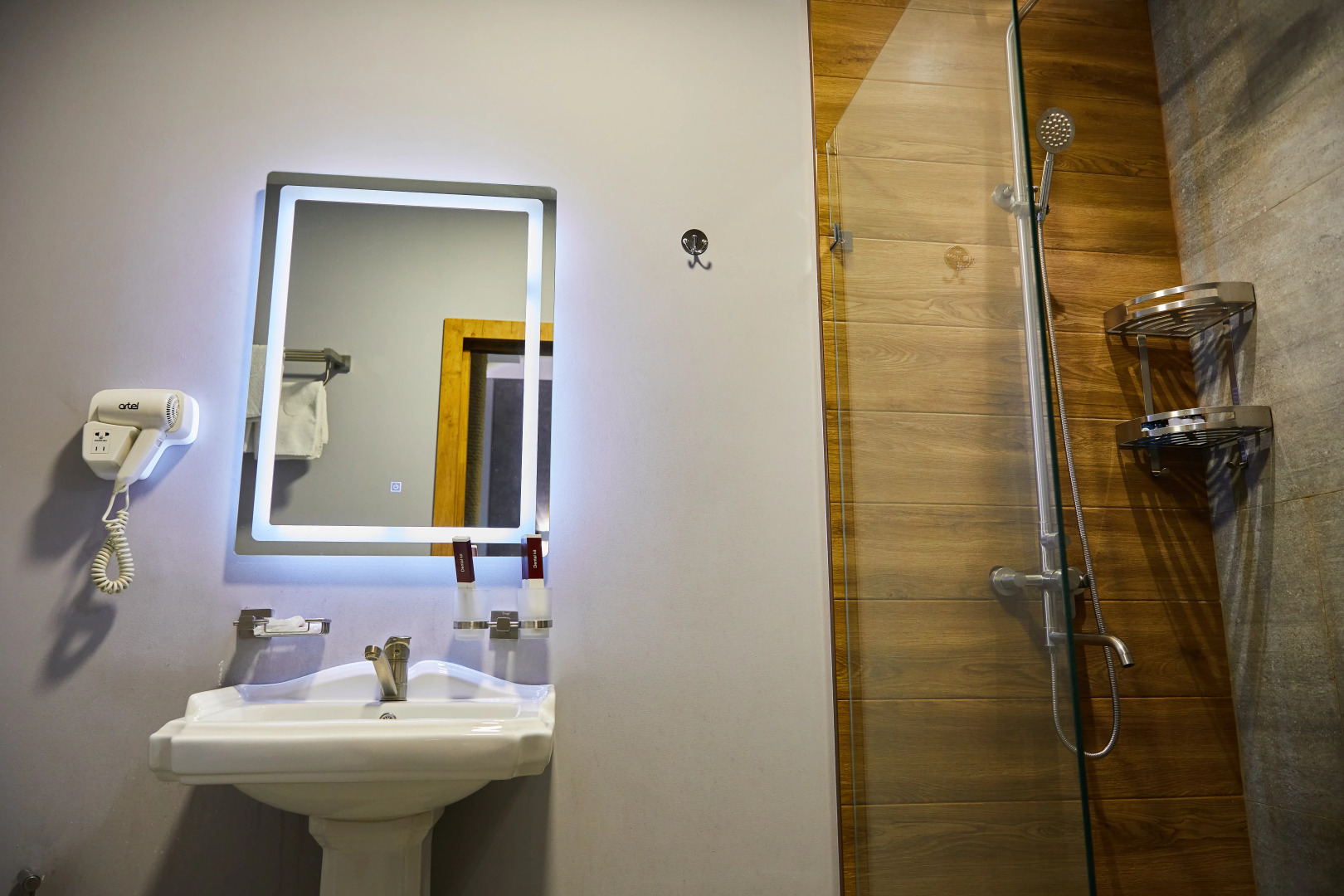 Отель Art plaza