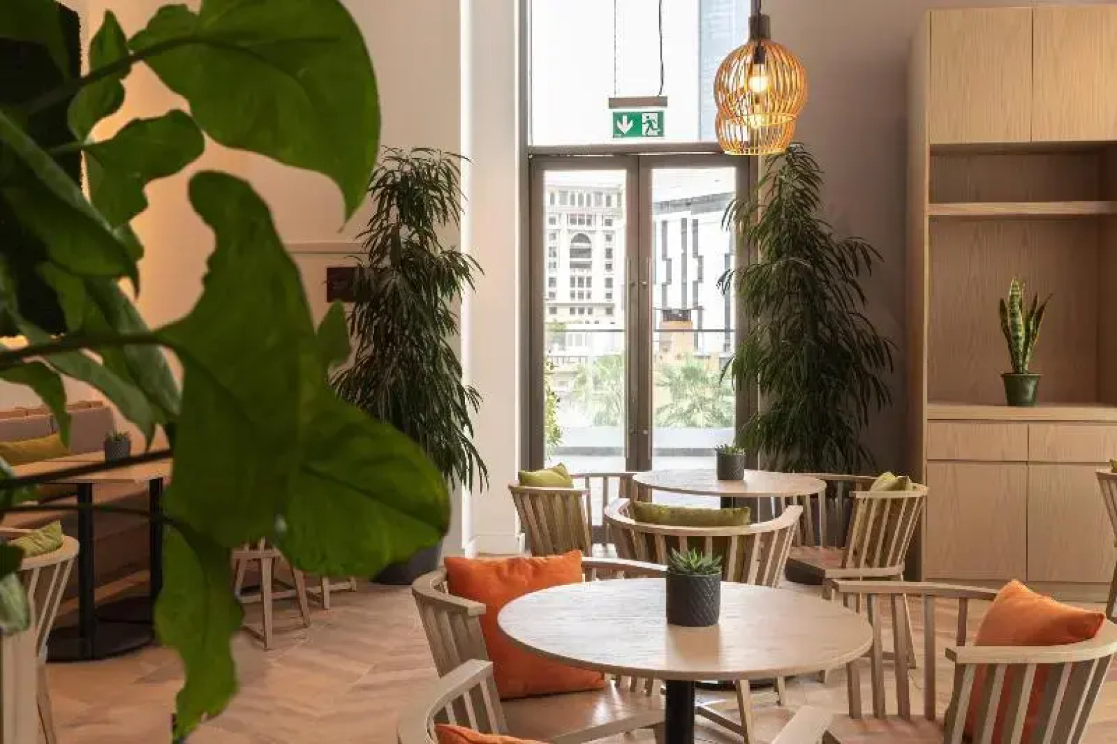 Отель IntercityHotel Dubai Jaddaf Waterfront