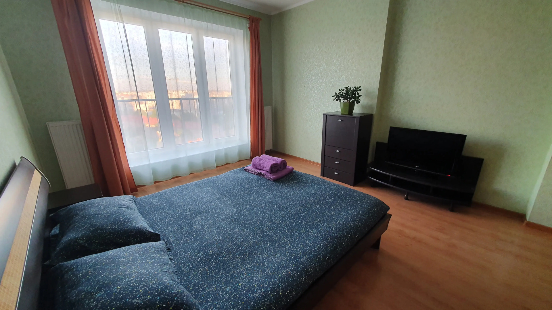 Квартира двухкомнатная 76м2 на Куйбышева 40