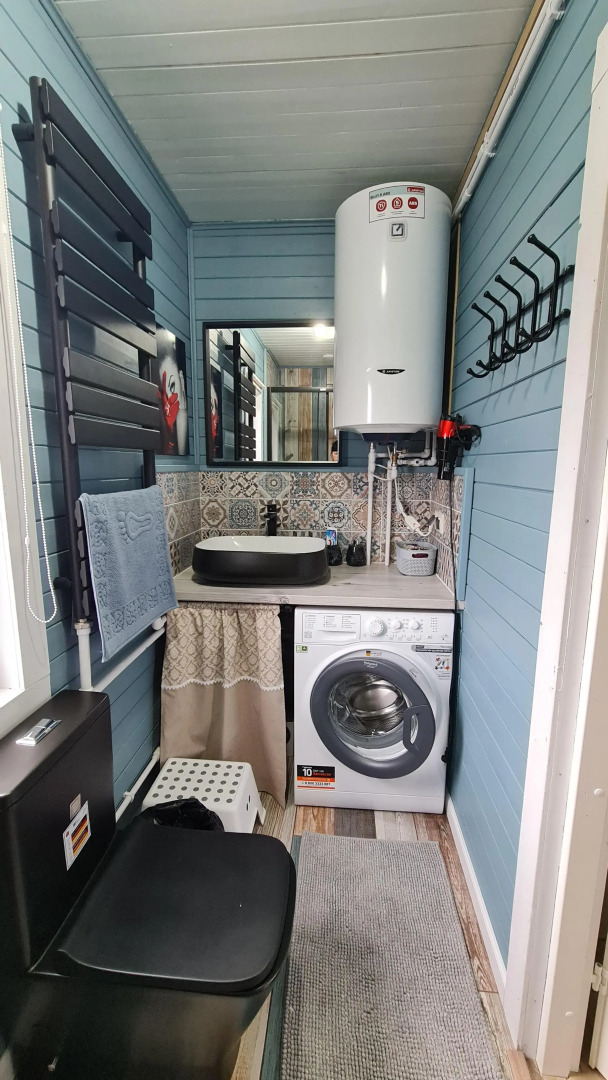 Частный Дом с Красным Залом