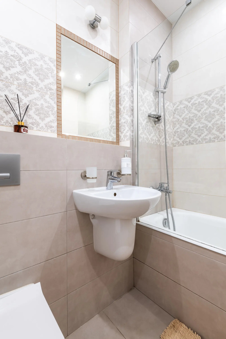 Квартира на сутки Центр Новый дом Кондиционер Wi-Fi Кухня объединена с жилой зоной Отдельная спальня