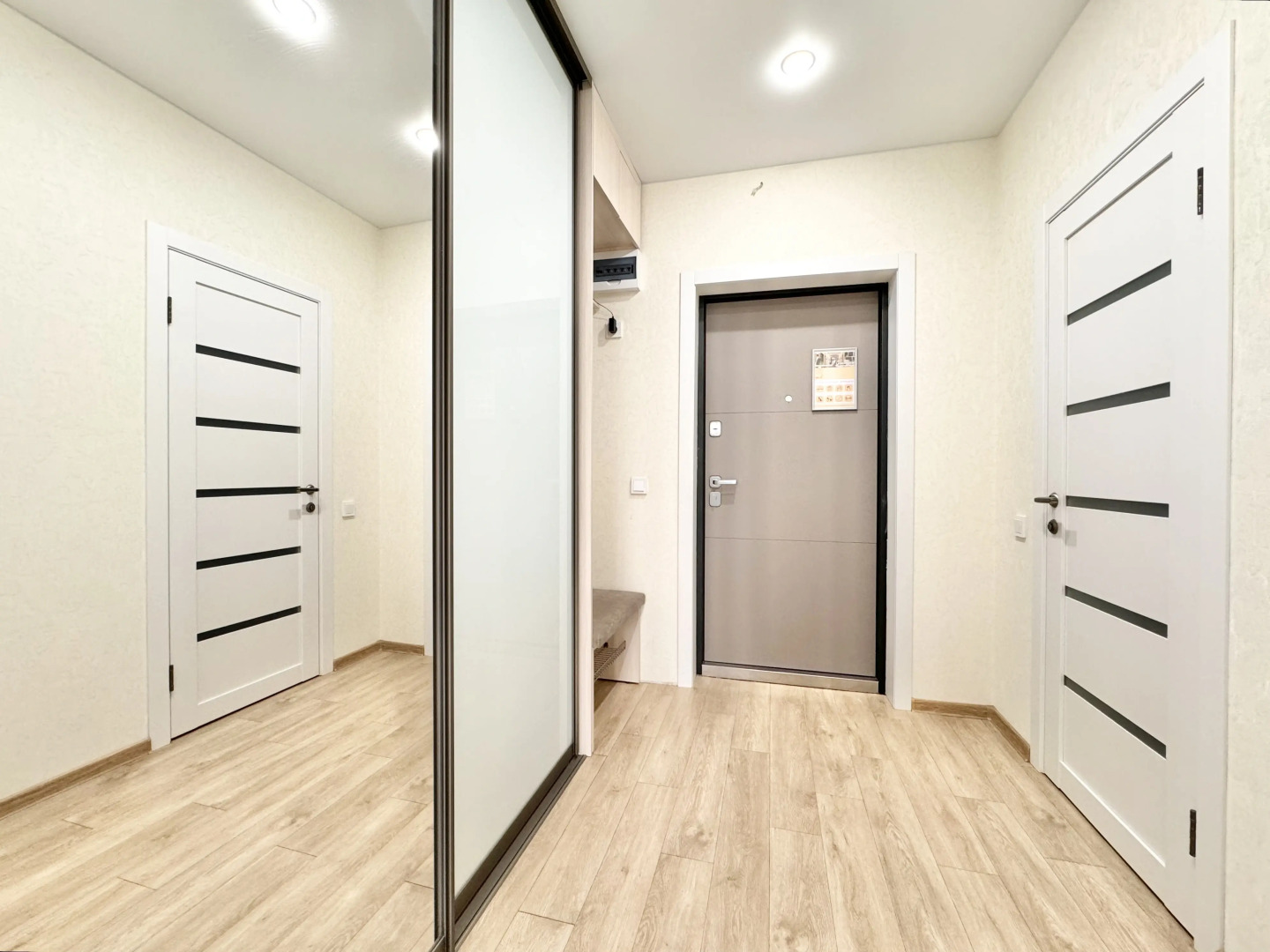 Квартира  Hugge Place в самом центре Объект №24